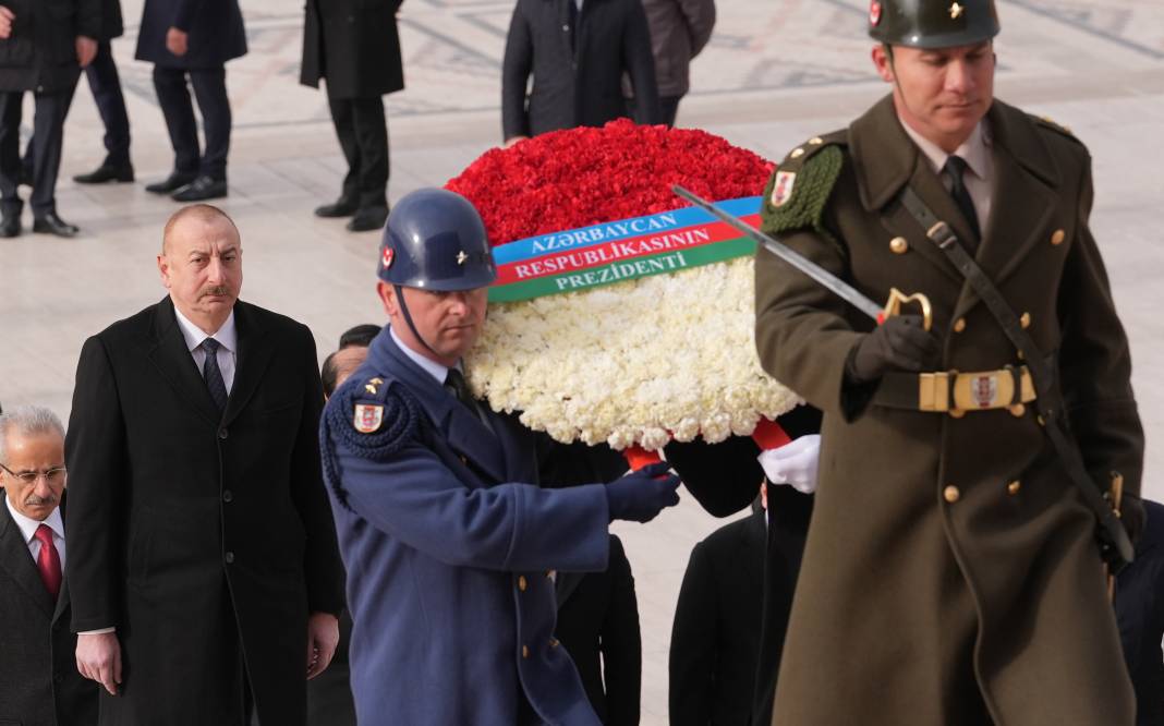 Azerbaycan Cumhurbaşkanı Aliyev Anıtkabir'de 28